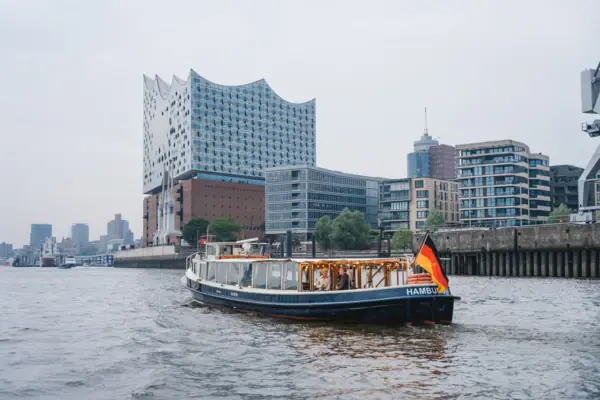 Bateau sur l'eau